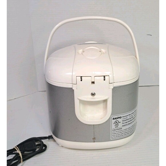 Sanyo ECJ‑N55W 5.5 Cup (1 L) Rice Cooker & Warmer with Steaming Tray – Tested - Picture 7 of 10